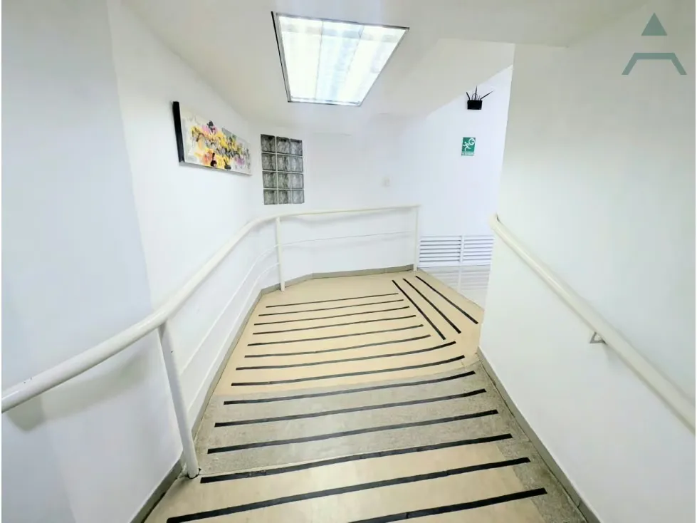 Se vende Casa Comercial/Clinica 1.200m² Chuao - 9