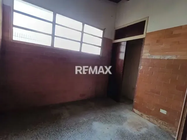 Hermosa casa en venta - Urbanización Miranda - 7
