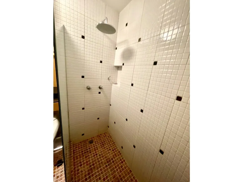 Se vende apartamento 310m2 Sebucan 0941 - 29