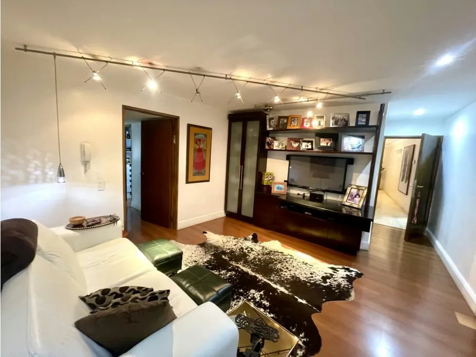 Se vende apartamento 310m2 Sebucan 0941 - 30