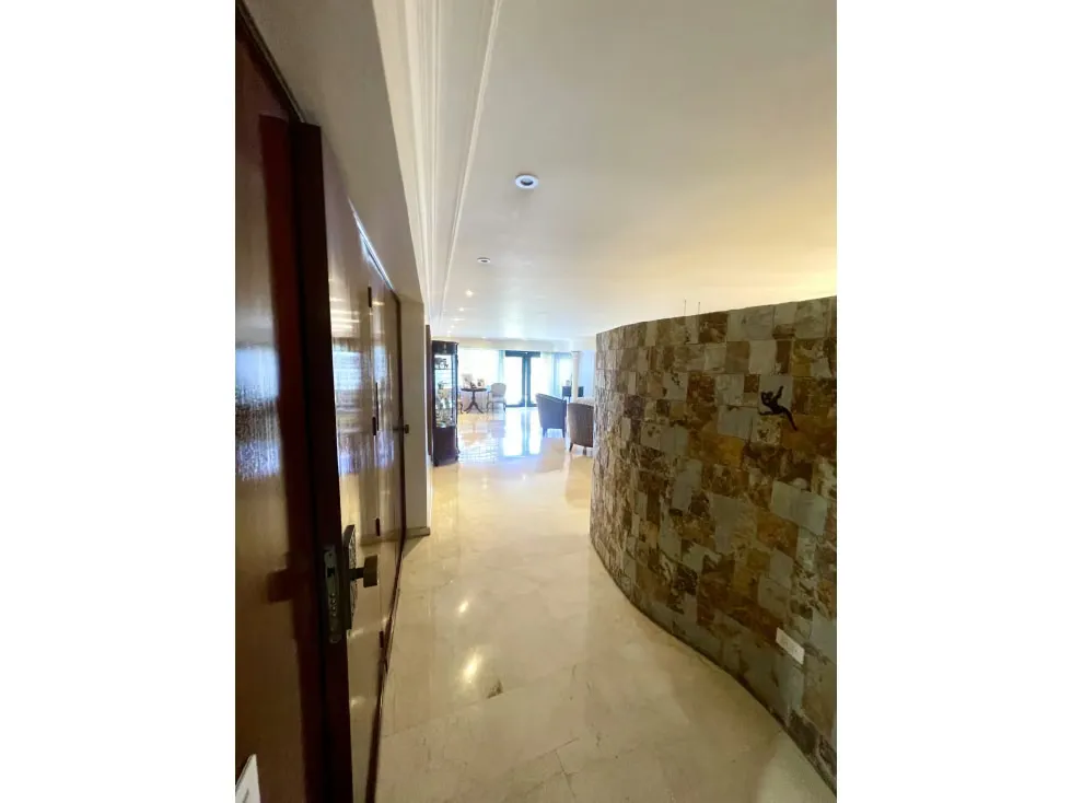 Se vende apartamento 310m2 Sebucan 0941 - 4