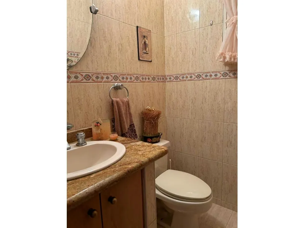 Casa En Venta En Alto Prado 203m2 5h/4b/3p - 18