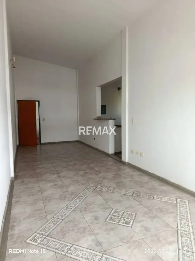 Venta de Apartamento con Techo Doble Altura y Pozo de Agua en Chalet Country Verdadera Oportunidad !! - 9