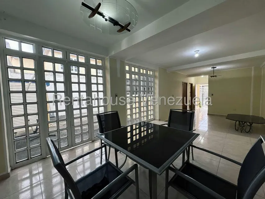 Townhouse (Duplex) en Venta en Municipio Guaicaipuro, Miranda - 16