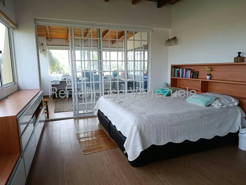 Apartamento (1 Nivel) en Venta en Playa El Agua, Nueva Esparta - 13