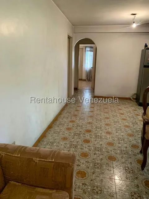 Apartamento (1 Nivel) en Alquiler en La Urbina, Distrito Metropolitano - 16