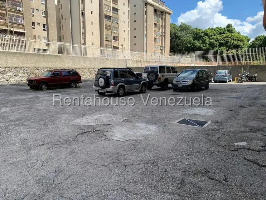 Apartamento (1 Nivel) en Alquiler en La Urbina, Distrito Metropolitano - 18