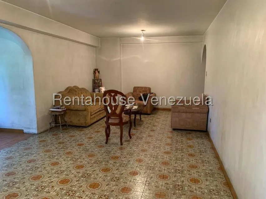 Apartamento (1 Nivel) en Alquiler en La Urbina, Distrito Metropolitano - 5