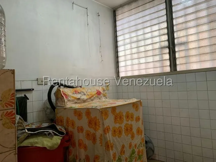 Apartamento (1 Nivel) en Alquiler en La Urbina, Distrito Metropolitano - 9