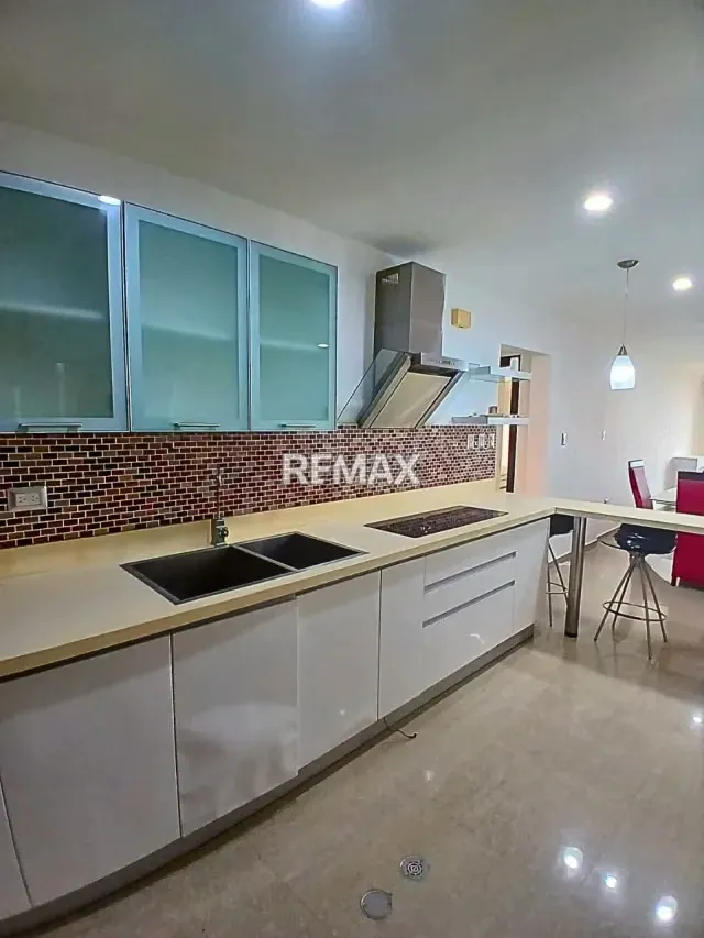 En venta apartamento con vista espectacular al mar - Pampatar - Isla de Margarita - 4