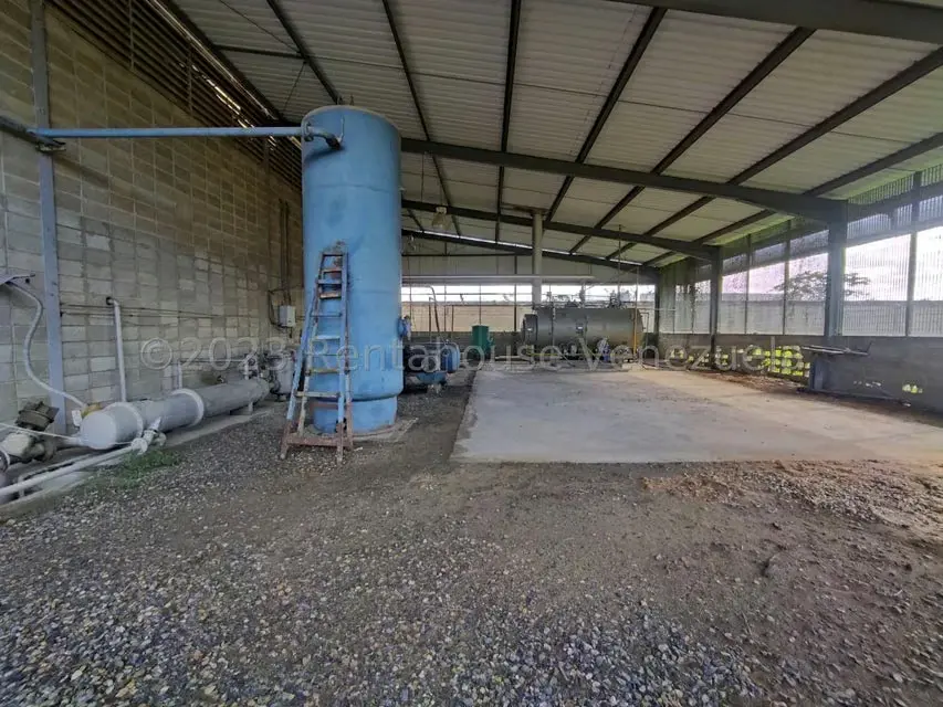 Comercial (Galpon - Deposito) en Venta en Urbanizacion Industrial Santa Cruz, Aragua - 111