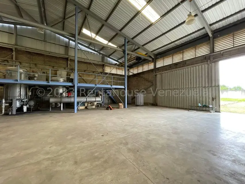 Comercial (Galpon - Deposito) en Venta en Urbanizacion Industrial Santa Cruz, Aragua - 35