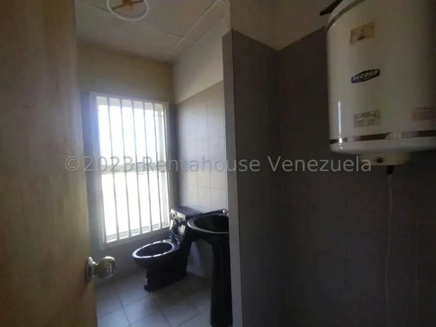 Comercial (Galpon - Deposito) en Venta en Urbanizacion Industrial Santa Cruz, Aragua - 58