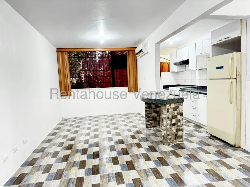 Apartamento (1 Nivel) en Venta en Nueva Casarapa, Miranda - 2