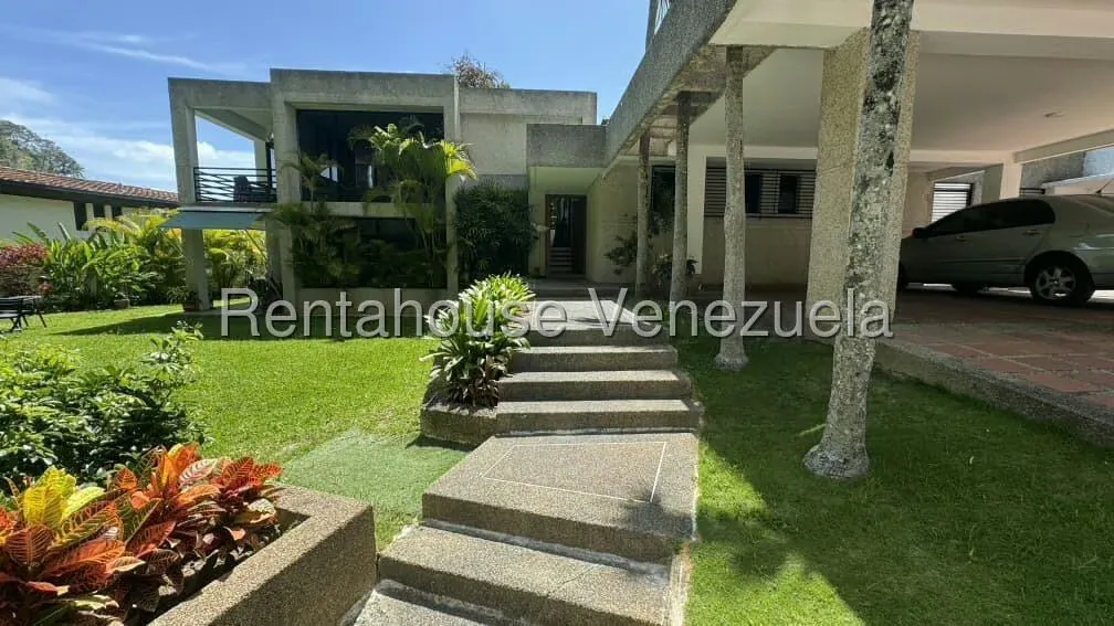 Casa (Multipes Niveles) en Venta en Colinas del Tamanaco, Distrito Metropolitano - 2