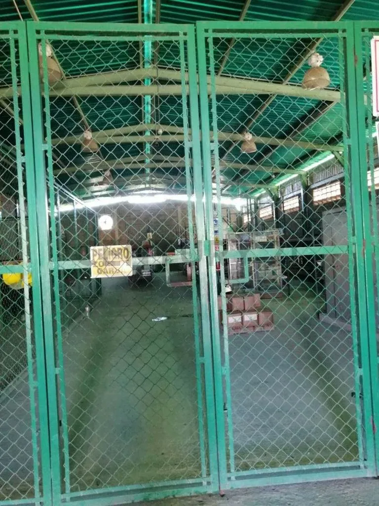 Galpones en venta Cumana Estado Sucre a puerta de avenida rotaria - 2