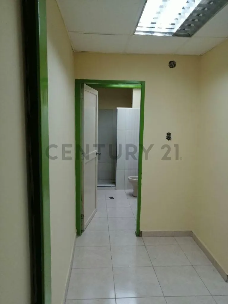 Galpones en venta Cumana Estado Sucre a puerta de avenida rotaria - 22