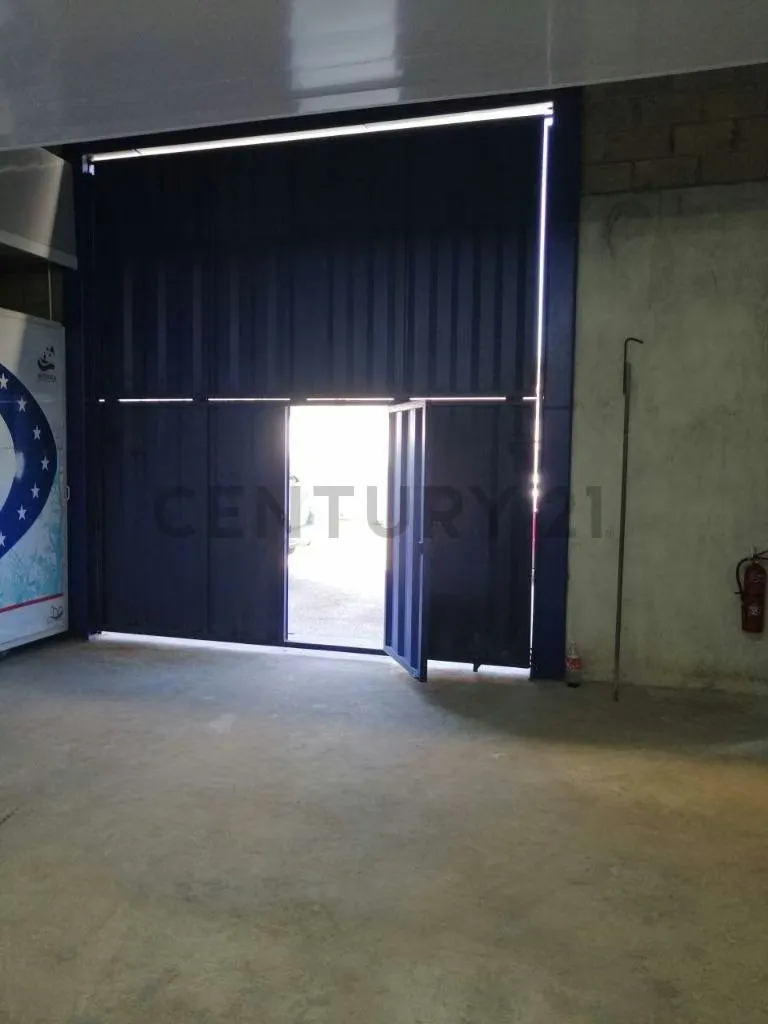 Galpones en venta Cumana Estado Sucre a puerta de avenida rotaria - 24