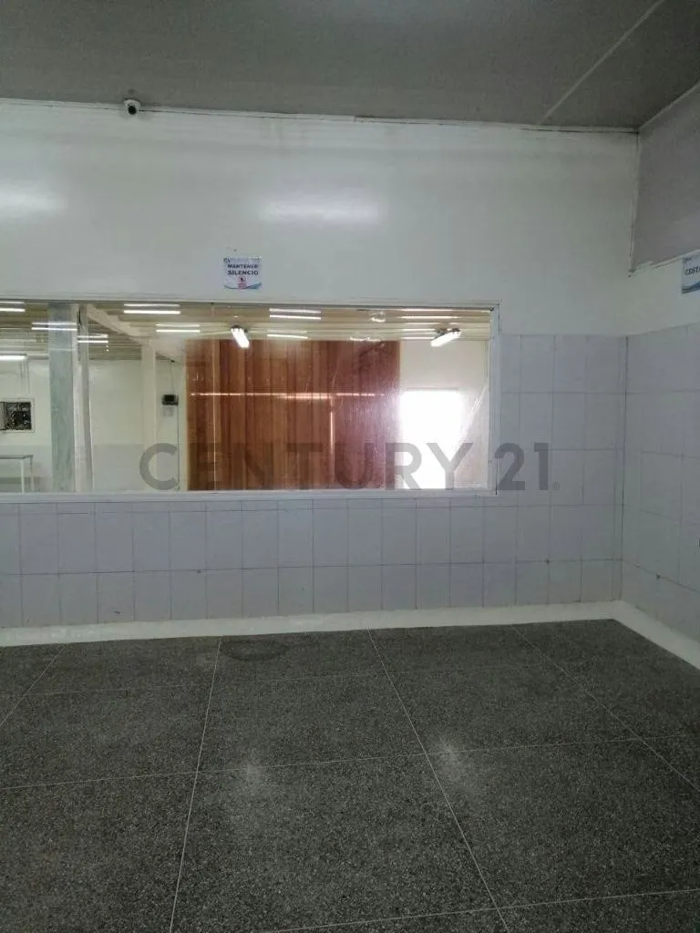 Galpones en venta Cumana Estado Sucre a puerta de avenida rotaria - 42