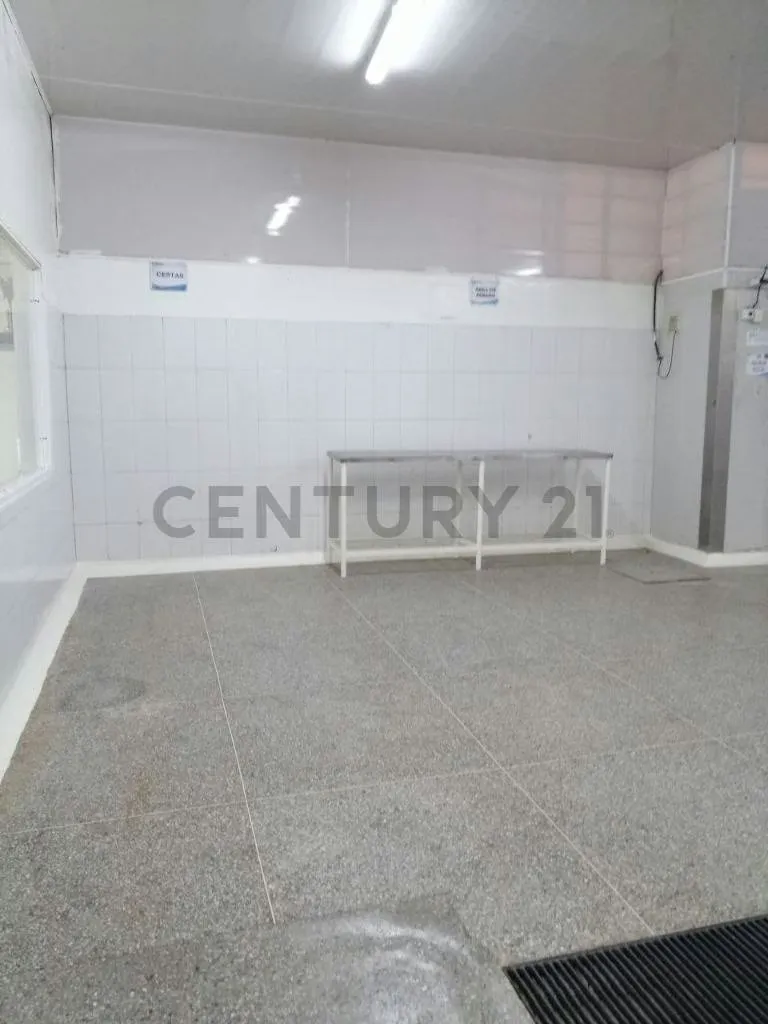 Galpones en venta Cumana Estado Sucre a puerta de avenida rotaria - 43