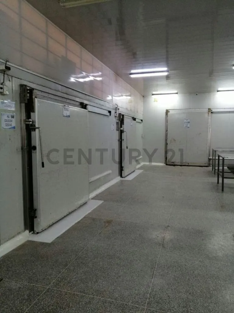 Galpones en venta Cumana Estado Sucre a puerta de avenida rotaria - 45
