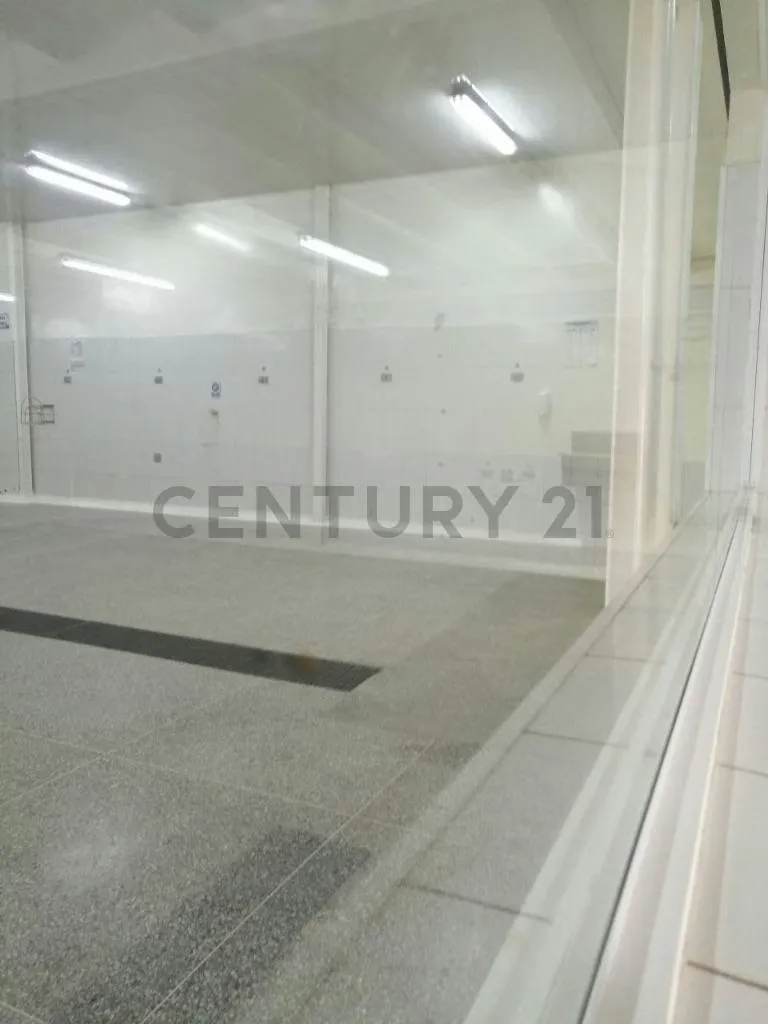 Galpones en venta Cumana Estado Sucre a puerta de avenida rotaria - 51
