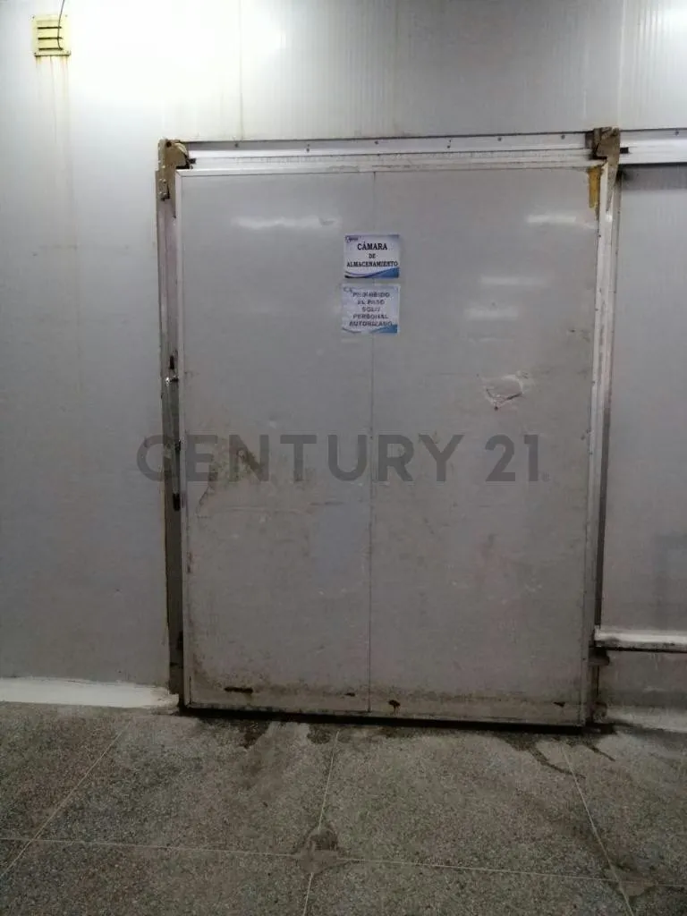 Galpones en venta Cumana Estado Sucre a puerta de avenida rotaria - 56