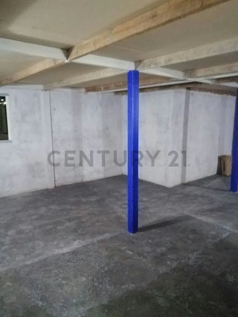 Galpones en venta Cumana Estado Sucre a puerta de avenida rotaria - 8