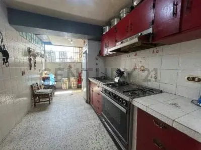 APARTAMENTO EN VENTA QUINTA CRESPO - 4
