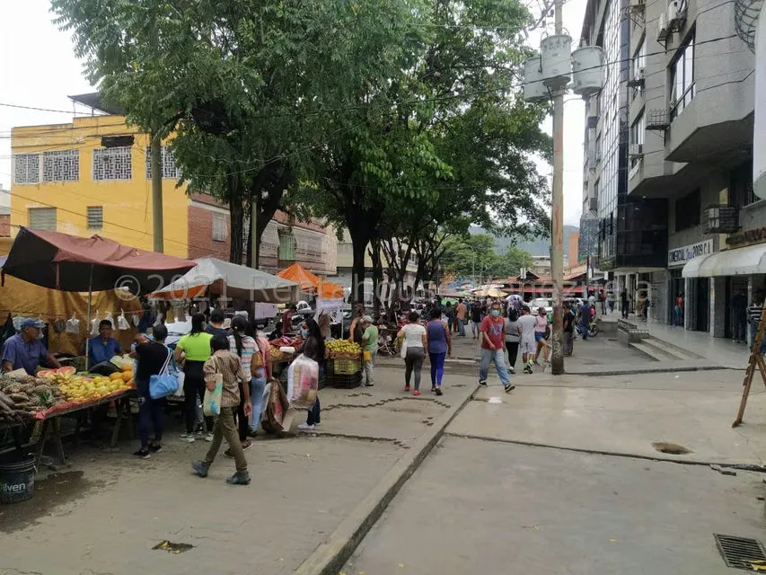 Edificio en Venta en Guatire, Miranda - 2