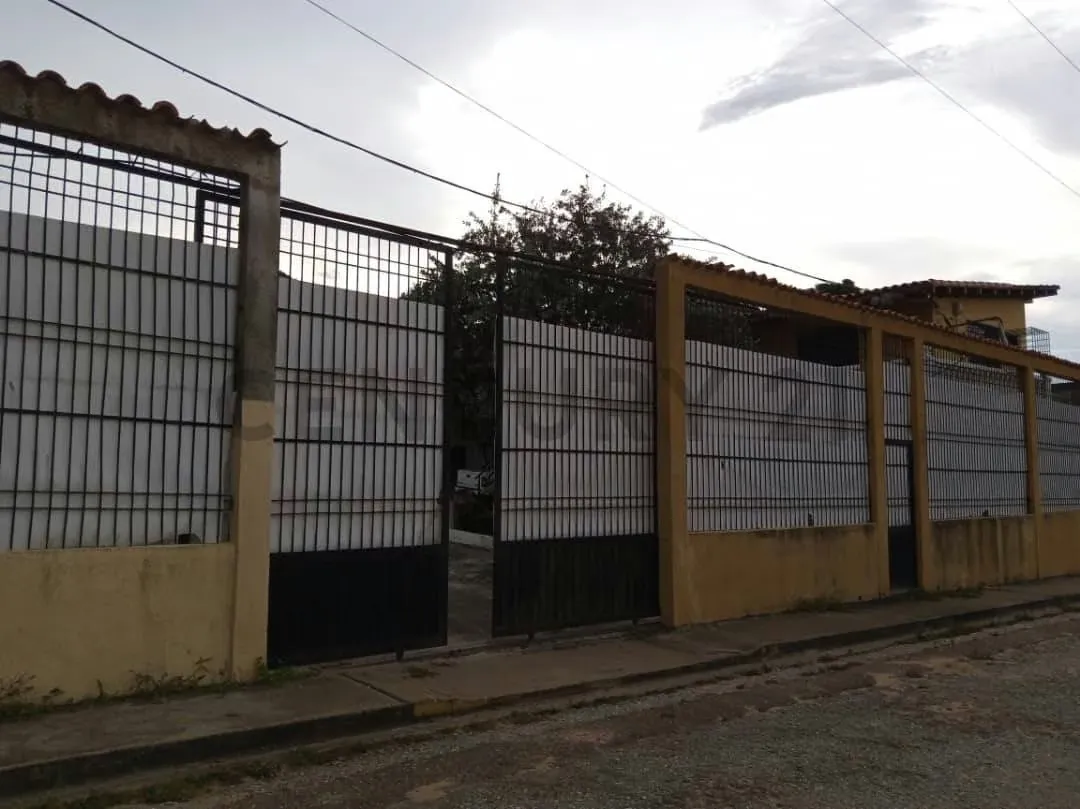 Galpón con oficinas el el sector Monterrey de Anaco en Venta - 6