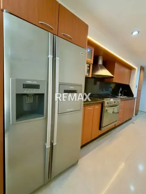 ALQUILER DE TOWNHOUSE EN LOS ROBLES - 5