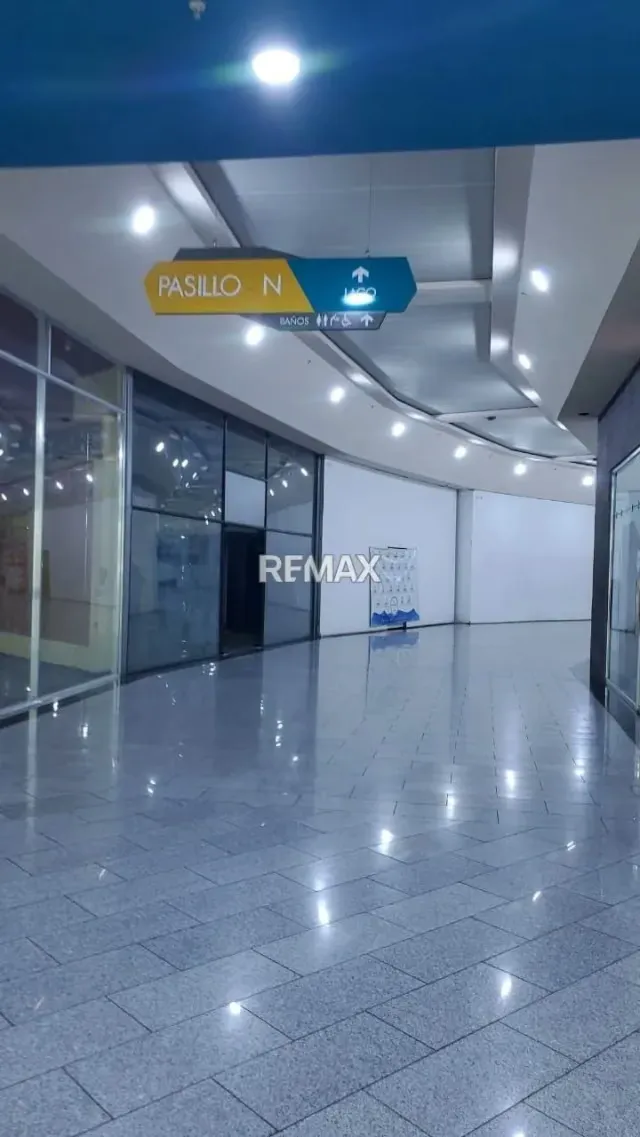 Local Centro Comercial Costa Mall - 11