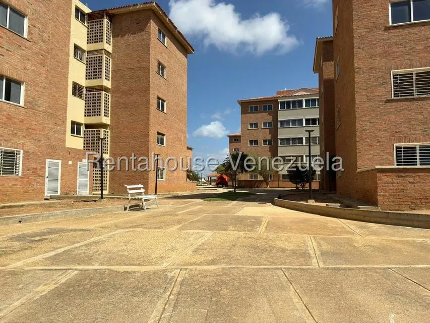 Apartamento (1 Nivel) en Venta en Punto Fijo, Falcon - 5