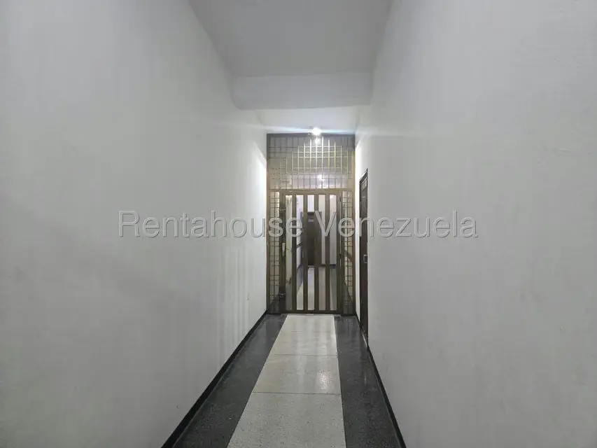 Local Comercial en Alquiler en Plaza Alonso, Zulia - 4