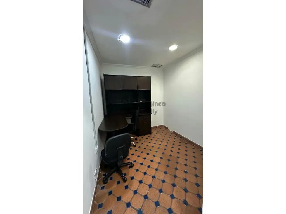 Oficina en venta C.C la grieta planta 100% - 7