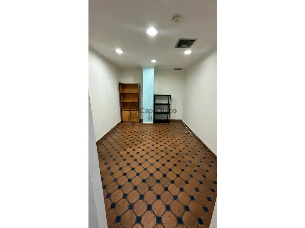 Oficina en venta C.C la grieta planta 100% - 8