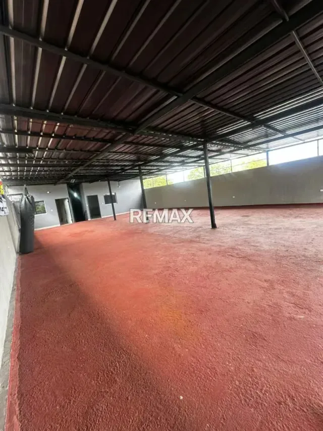 VENDO GALPON COMERCIAL EN CABUDARE - 11