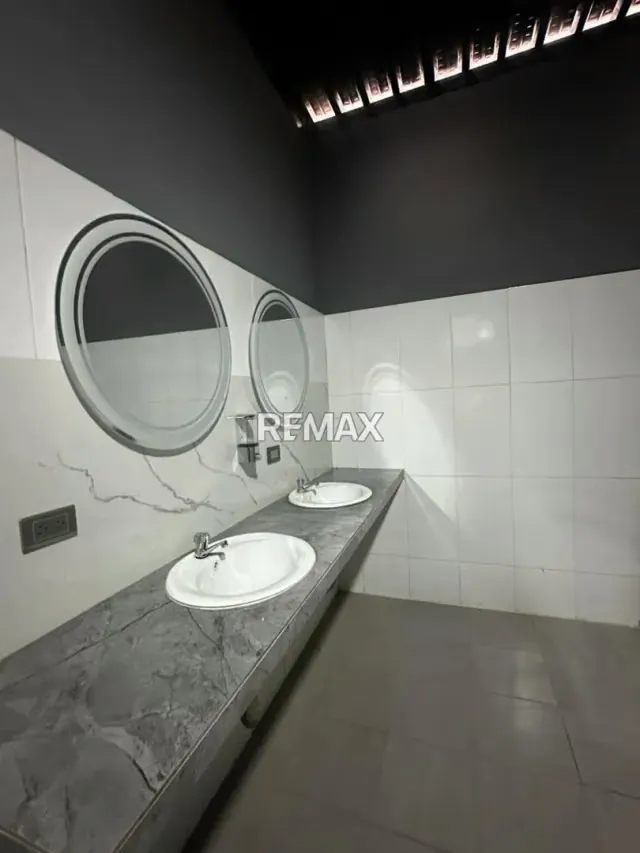VENDO GALPON COMERCIAL EN CABUDARE - 13