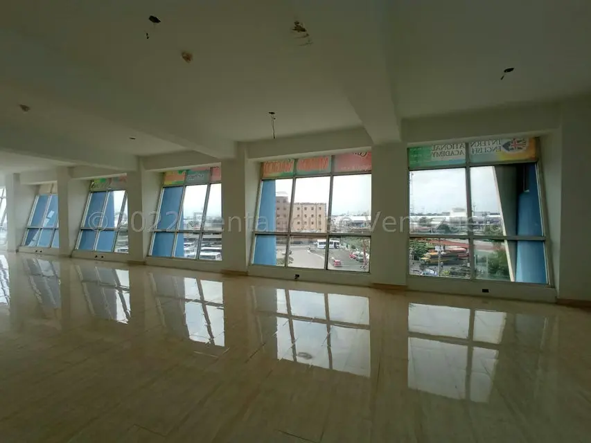Local Comercial en Alquiler en Castillito, Carabobo - 6