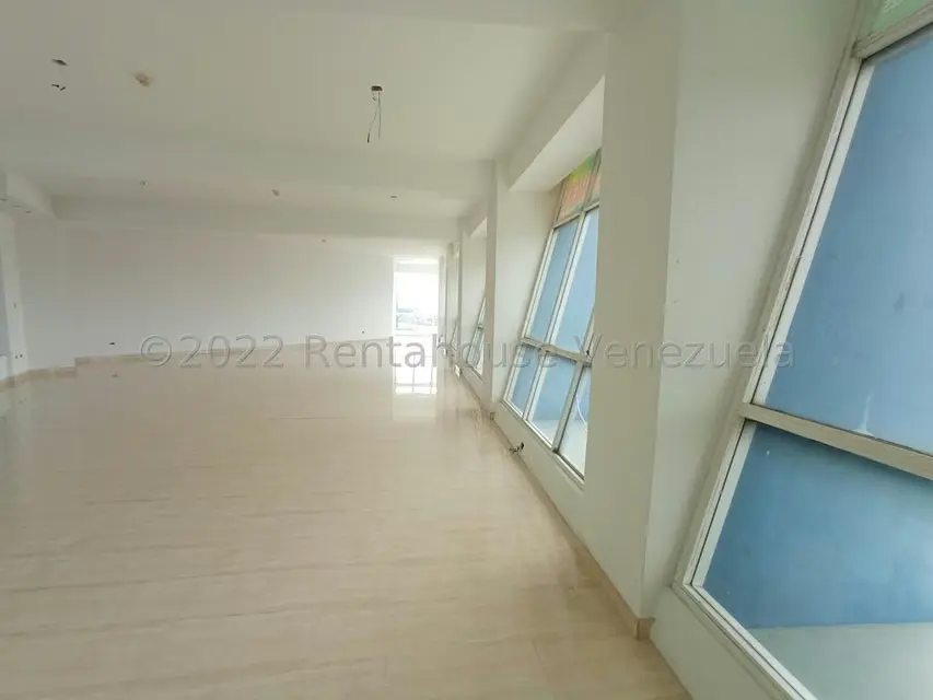 Local Comercial en Alquiler en Castillito, Carabobo - 8