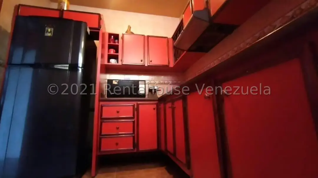 Apartamento (1 Nivel) en Alquiler en Centro, Lara - 19