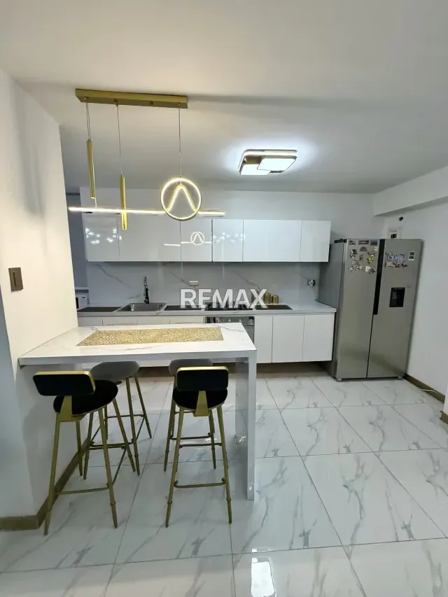 HERMOSO APARTAMENTO EN VENTA EN LA URB. CALICANTO - 4