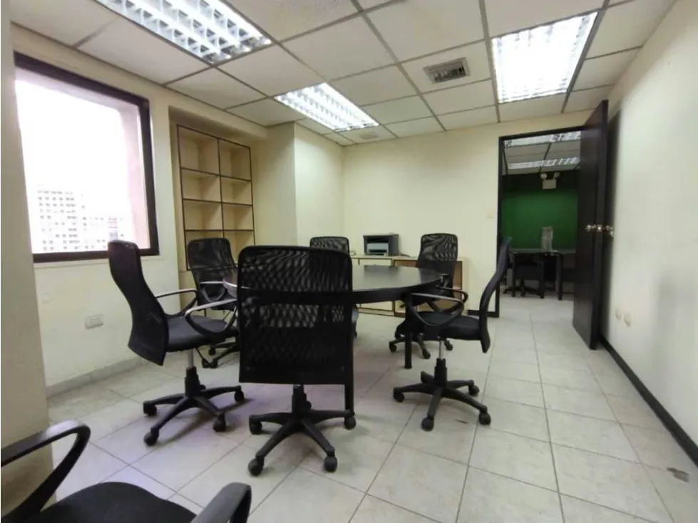 Se vende/alquila oficina 150m2 Chacao - 3