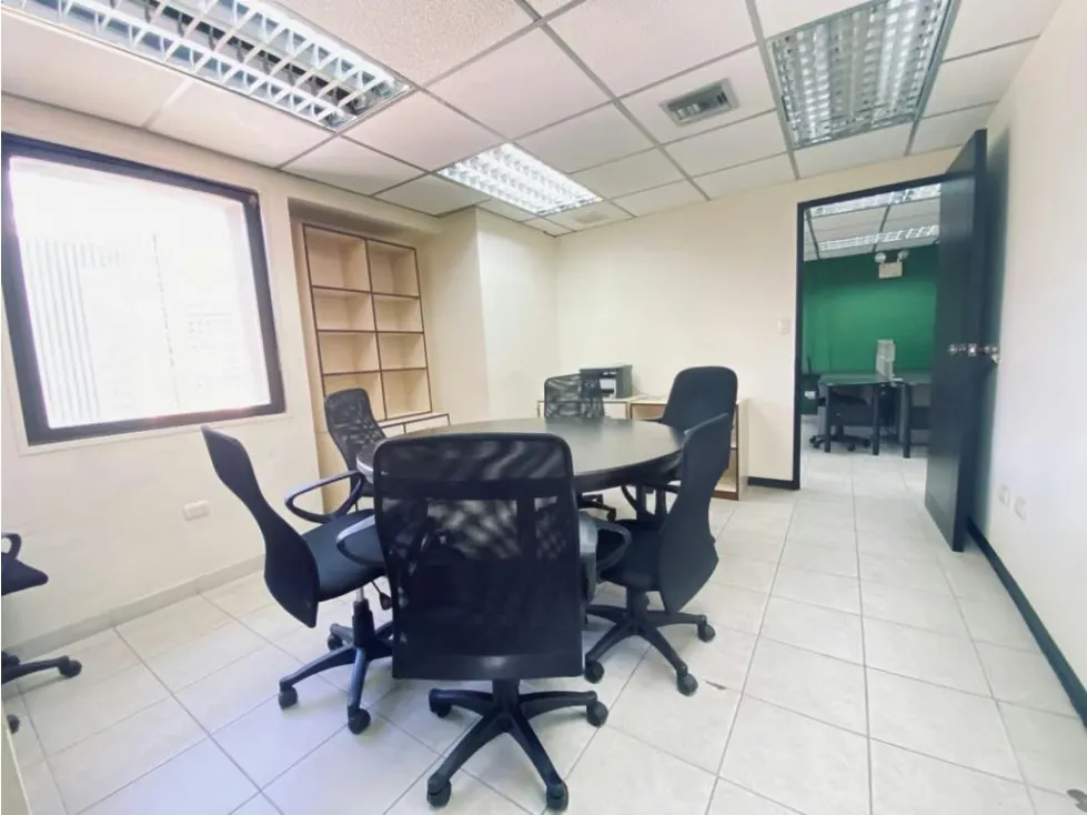 Se vende/alquila oficina 150m2 Chacao - 8