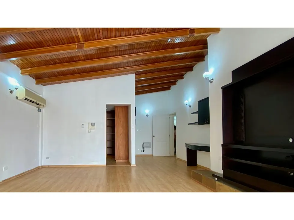 Vendo casa 600m2 calle Geminis Santa Paula 3295 - 18