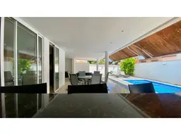 View 32