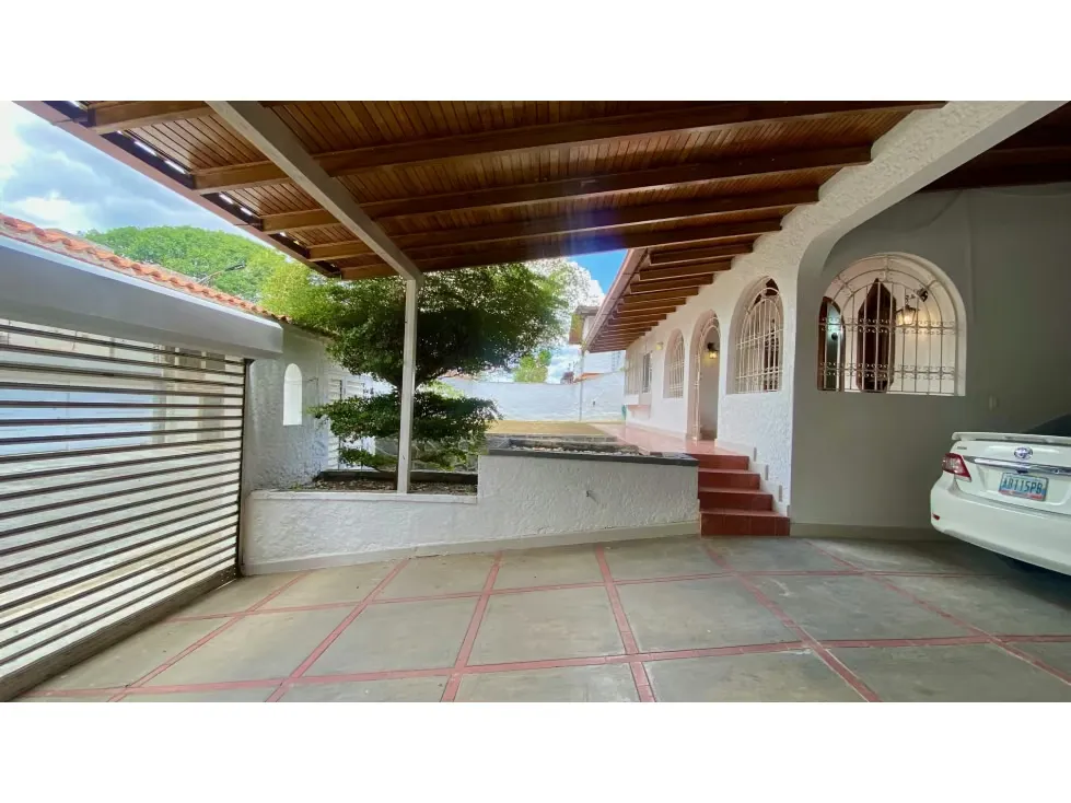 Vendo casa 600m2 calle Geminis Santa Paula 3295 - 37