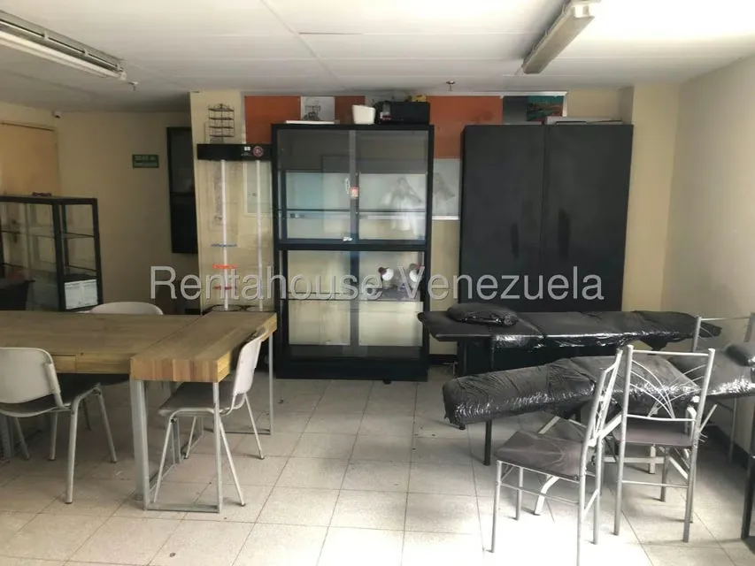 Oficina en Alquiler en Sabana Grande, Distrito Metropolitano - 2
