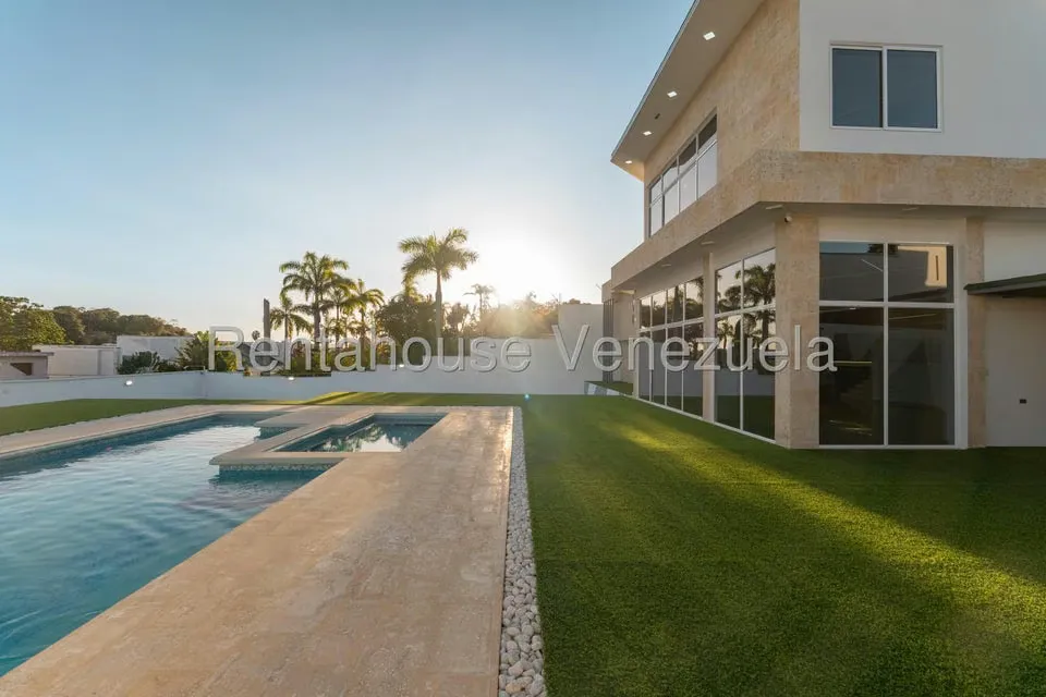 Casa (1 Nivel) en Venta en La Lagunita Country Club, Distrito Metropolitano - 13